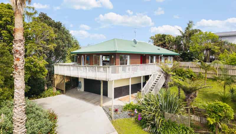 8A Matai Road, Stanmore Bay