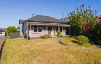 11 Woodlands Road, Parkside