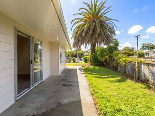 9 Hardie Grove, Featherston