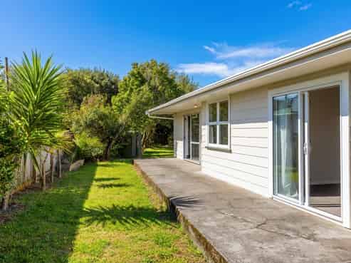 9 Hardie Grove, Featherston