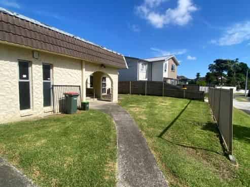 11 Neems Place, Manurewa