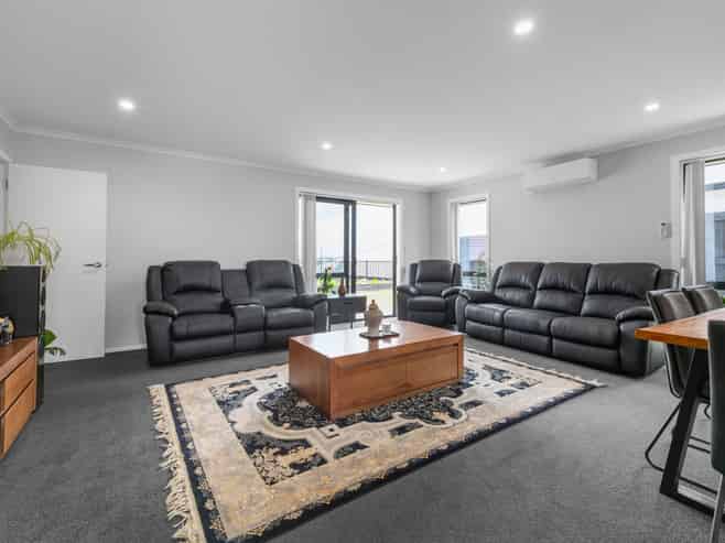 32 Oralee Terrace, Peacocke