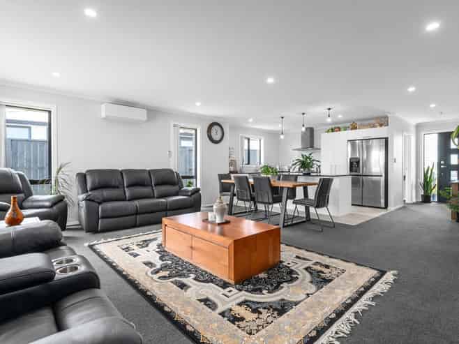 32 Oralee Terrace, Peacocke