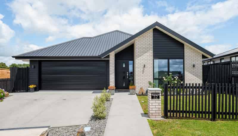 32 Oralee Terrace, Peacocke