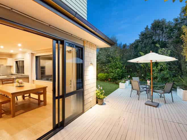 22 Bur Oak Terrace, Schnapper Rock