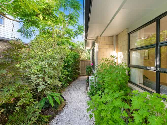 22 Bur Oak Terrace, Schnapper Rock