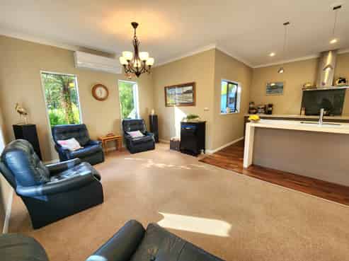 122B Rutherglen Road, Paroa