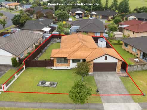 25 Magic Way, Randwick Park