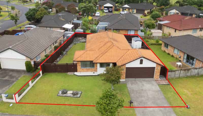 25 Magic Way, Randwick Park