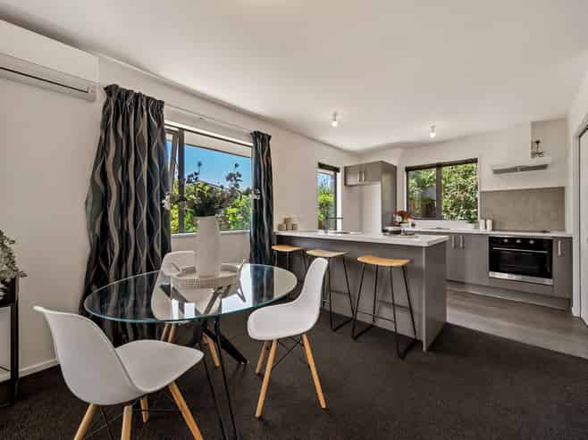 Unit 2/65 Kuaka Crescent, Bromley