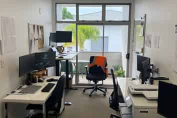 Compact Industrial Unit With Holding Income