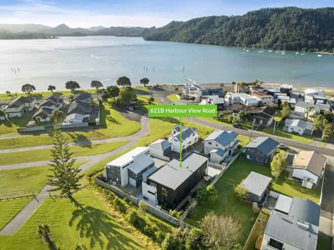 621B Harbour View Road, Whangamata