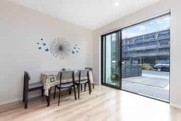 19 Peihana Road, Hobsonville