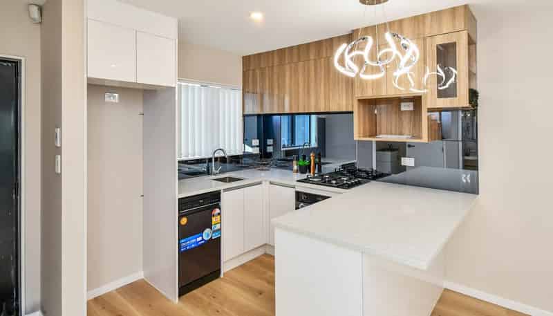 2/27 Landscape Road, Papatoetoe