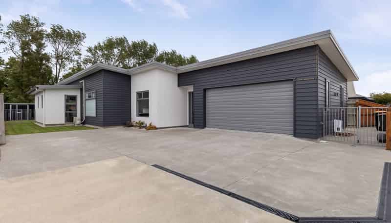 12 Ivy Lane, Kelvin Grove