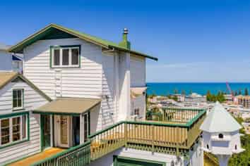 42 Cameron Road, Bluff Hill