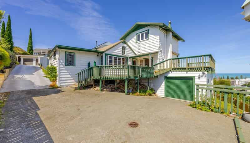 42 Cameron Road, Bluff Hill