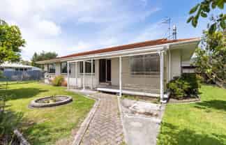 28 Keeling Street, West End