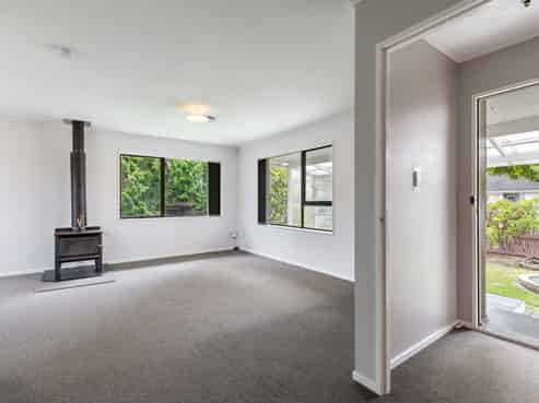 28 Keeling Street, West End