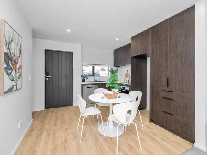 2/9 Vesty Avenue, Hillcrest