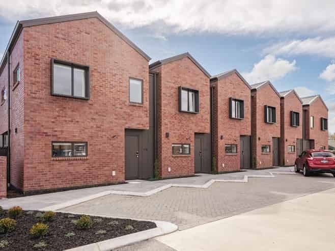 2/9 Vesty Avenue, Hillcrest