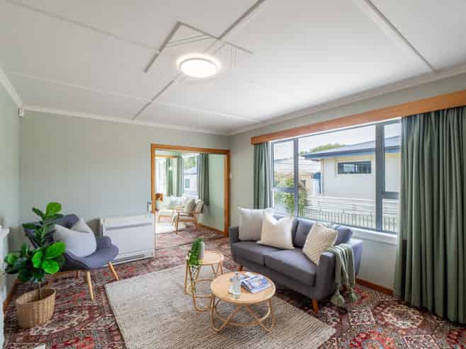 48 Helmsdale Street, Waverley