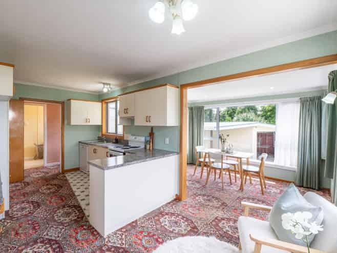 48 Helmsdale Street, Waverley