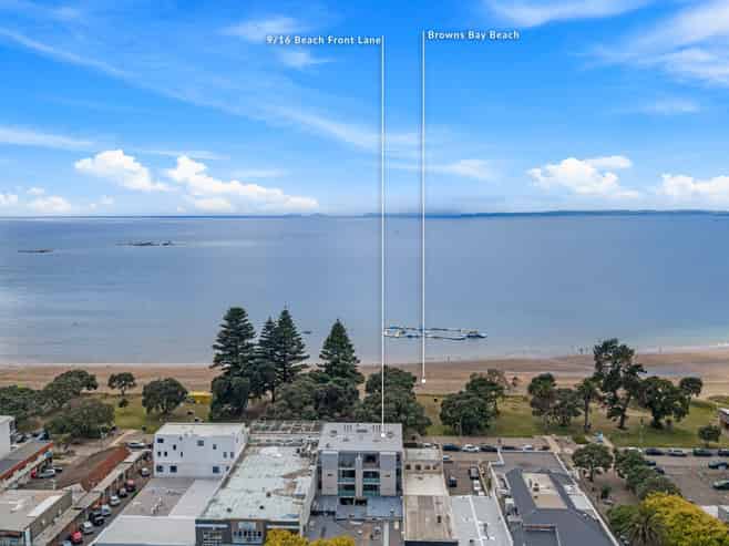 9/16 Beach Front Lane, Browns Bay