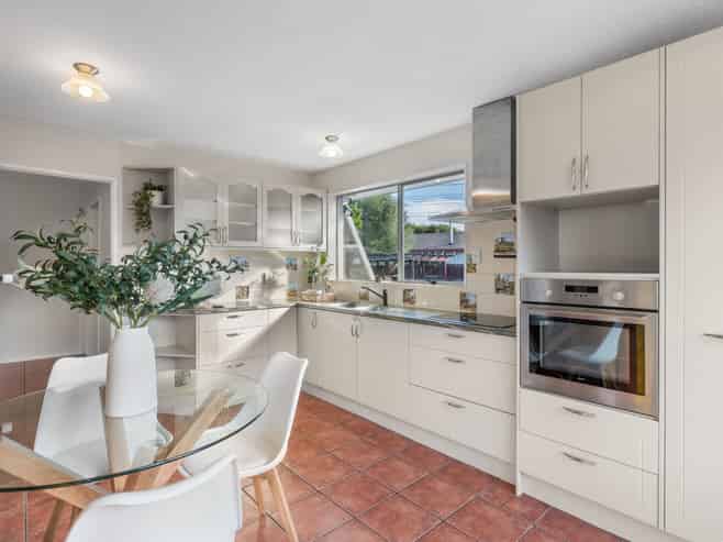 37 Vanguard Drive, Broomfield