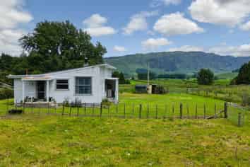 698 Corbett Road, Ngakuru