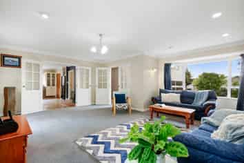 16 Mossburn Grove, Kelson