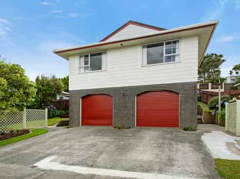 16 Mossburn Grove, Kelson