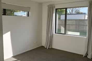 10 Cherry Avenue, Darfield