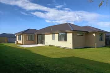 10 Cherry Avenue, Darfield