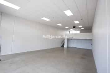 Popular Showroom Opportunity 