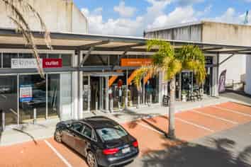 Popular Showroom Opportunity 