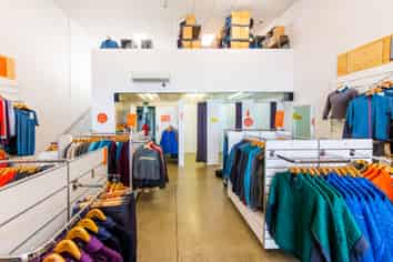 Popular Showroom Opportunity 