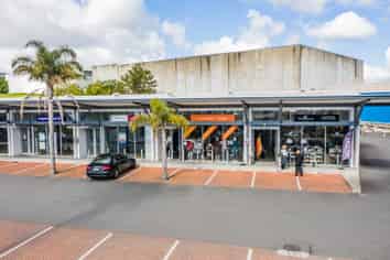 Popular Showroom Opportunity 