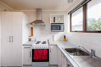 1B John F Kennedy Drive, Milson