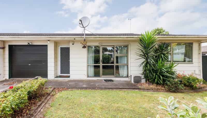 1B John F Kennedy Drive, Milson