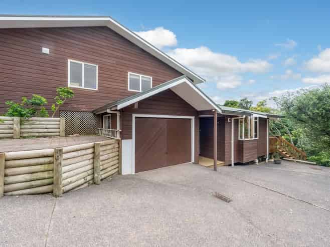 18 Gibson Place, Mellons Bay