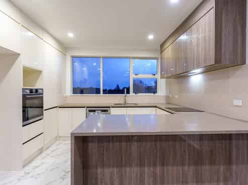 14 Sunlands Drive, Manurewa