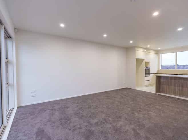 14 Sunlands Drive, Manurewa