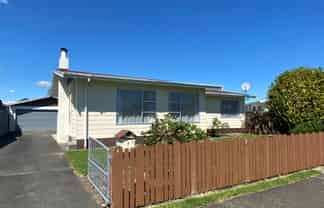 7 Dewe Avenue, Feilding