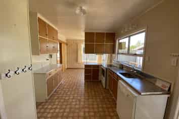 7 Dewe Avenue, Feilding