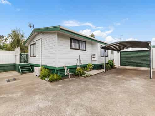 2/6 Oakmont Place, Wattle Downs