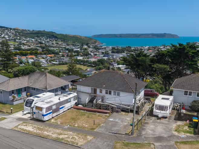 27 Spur Grove, Titahi Bay