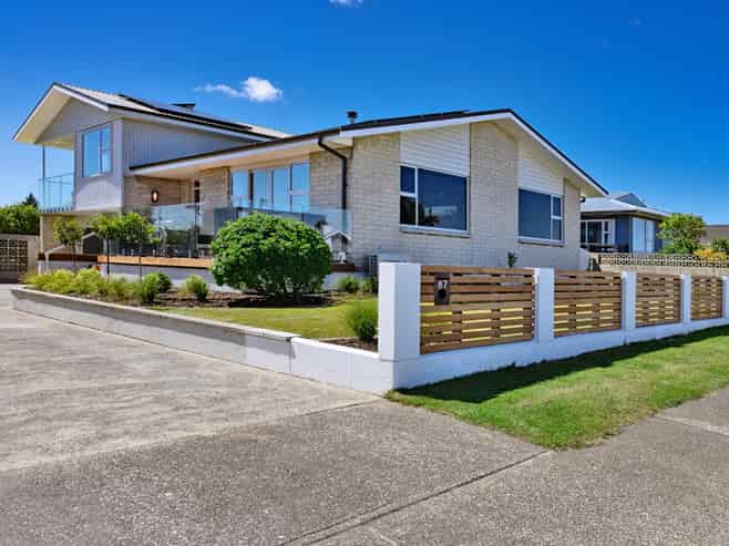 87 Racecourse Road, Glengarry