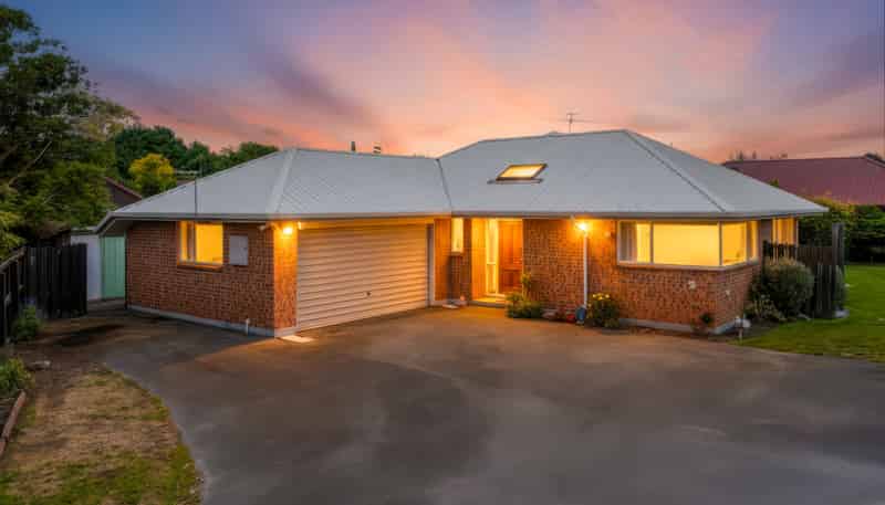 6 Mull Place, Broomfield