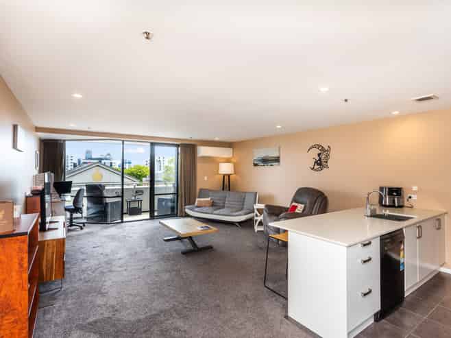 5B/22-28 Beresford Sqaure, Auckland Central